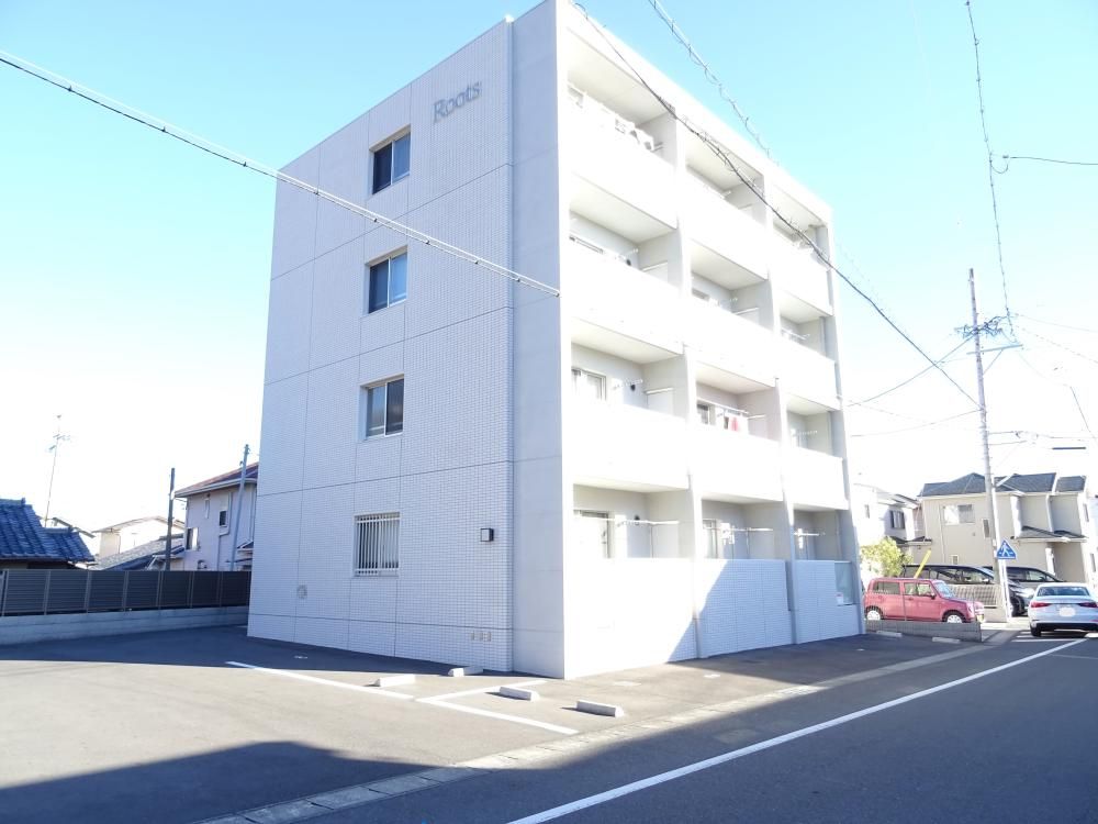 �É����É��s�x�͋��J3����19-33�̃}���V�����̌����O��