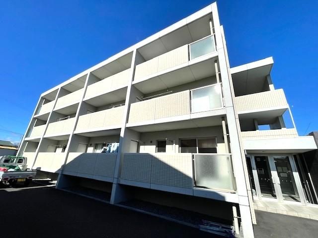 �É������}�s����̃}���V�����̌����O��