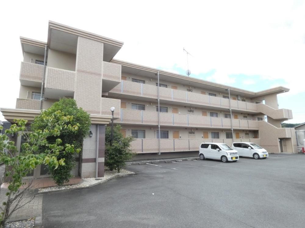 �É����|��s�㐼��1600-1�̃}���V�����̌����O��