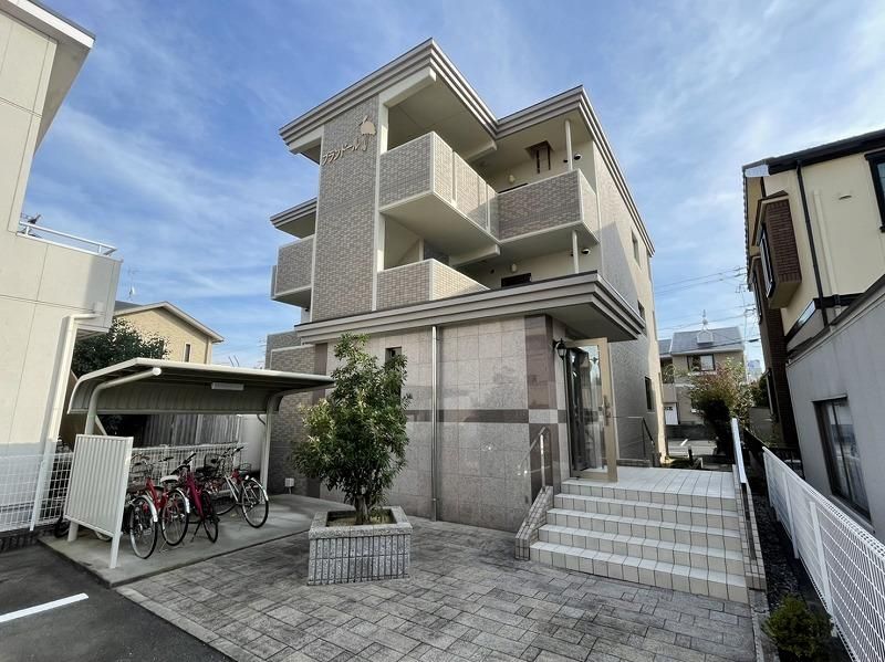 �É����l���s������㐼��45-25�̃}���V�����̌����O��