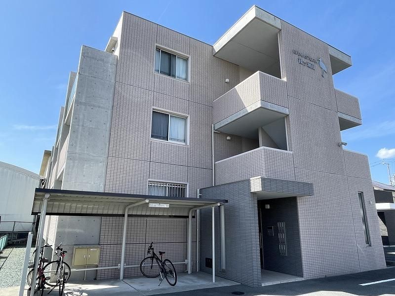 �É����l���s������P����212�̃}���V�����̌����O��