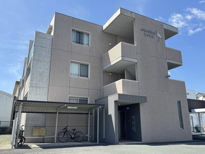 �É����l���s������P�����̃}���V�����̌����O��