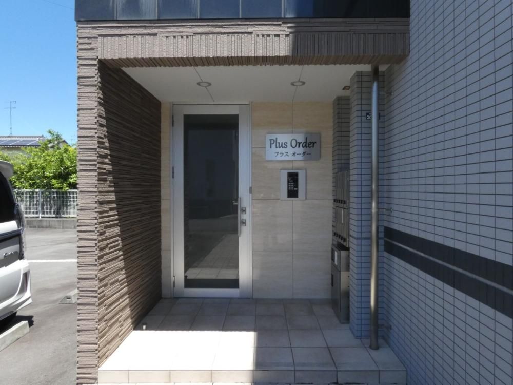 �É����|��s��2����20-15�̃}���V�����̌����O��